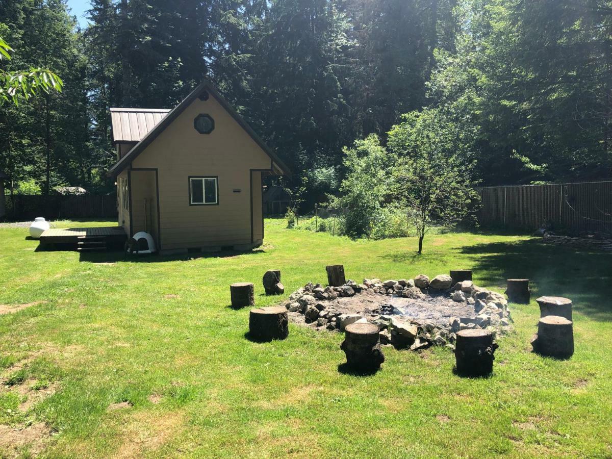 Blackberry Bunkhouse Ashford Esterno foto